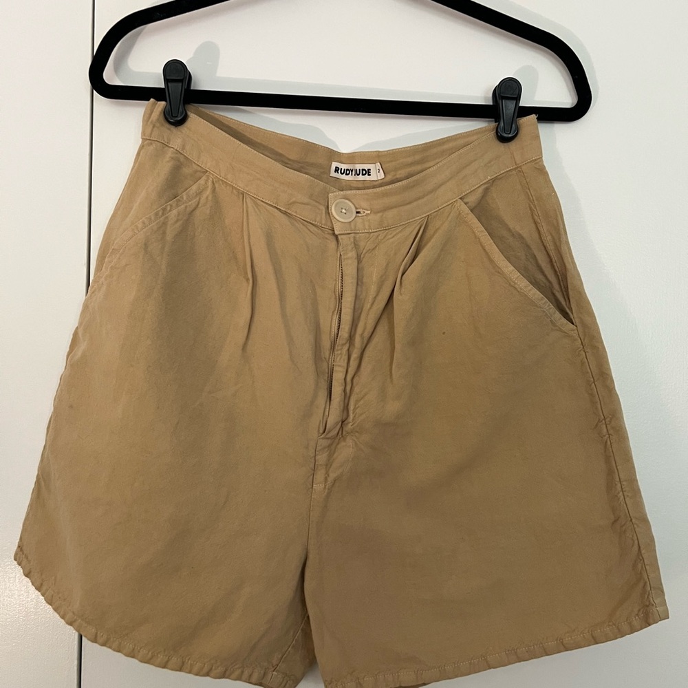 Rudy Jude Tan High Waist Shorts with Relaxed Fit
